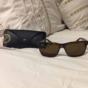 Ray Ban Wayfarer polarized sunglasses